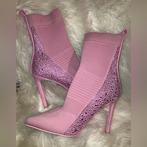 Steve Madden Maxwelle Ankle Boot Pink - Picture 2 of 9